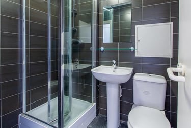 1 bed studio, Kensal Road, North Kensington, London, W105BN - Image 2